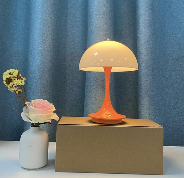 Petite lampe de table portable